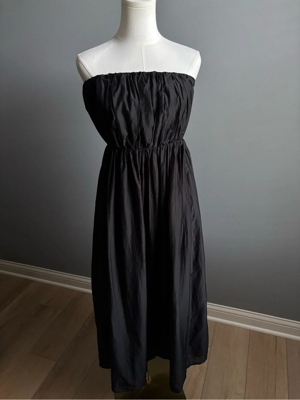 Banana Republic Factory zipper length organza